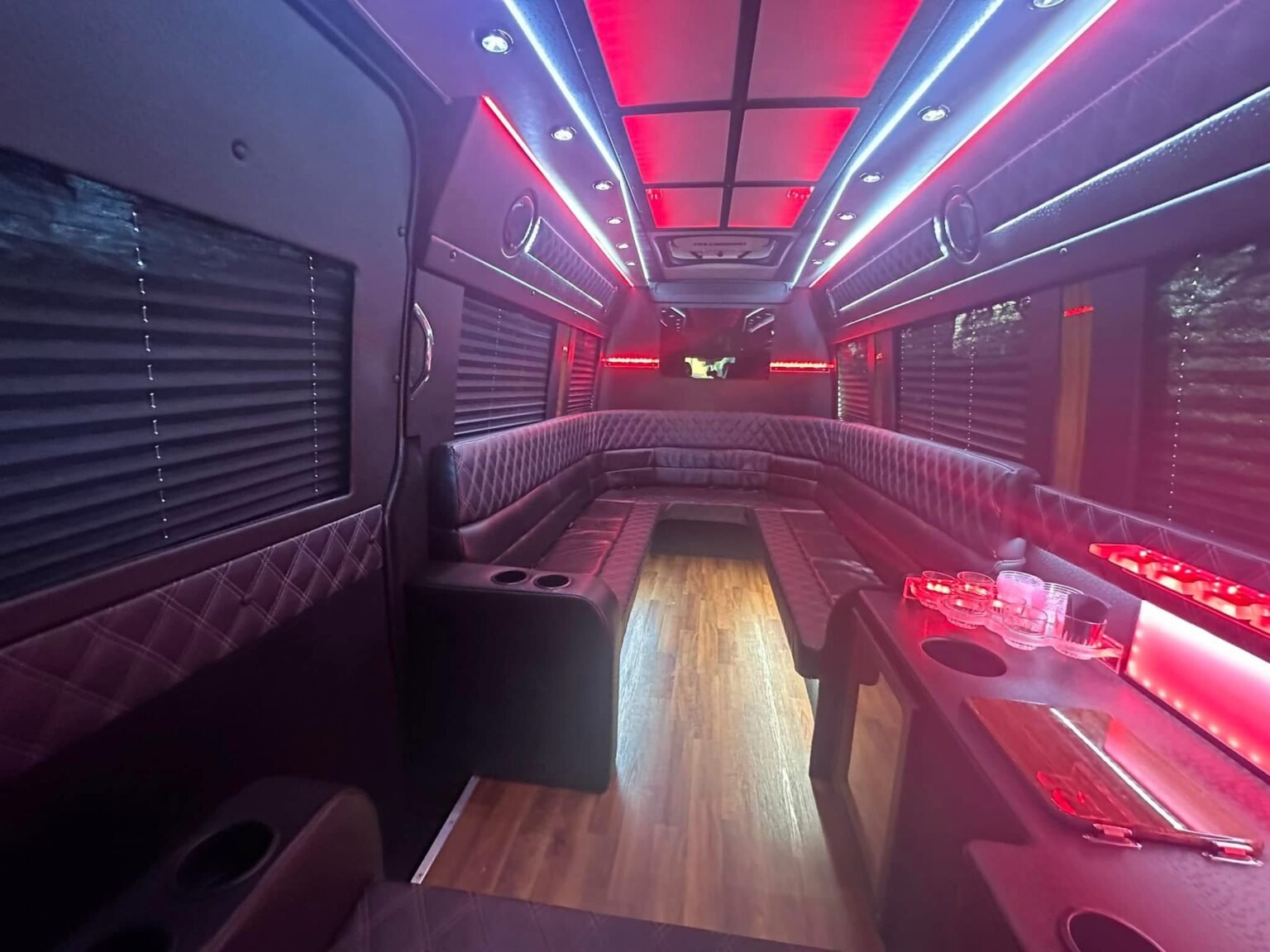 Mercedes Sprinter Van Limo Champabaylimo